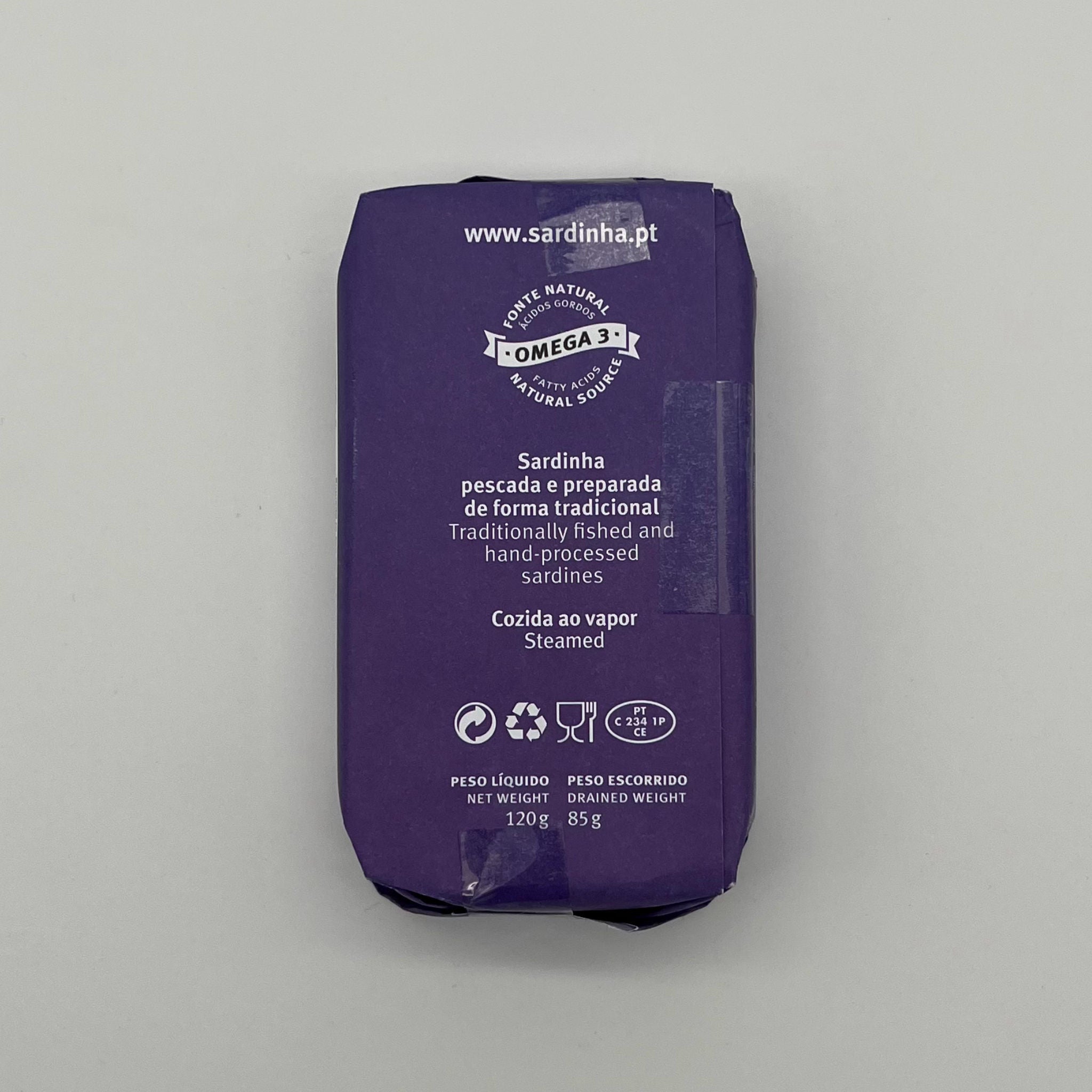 Sardinha Sardines in spicy olive oil with pickles